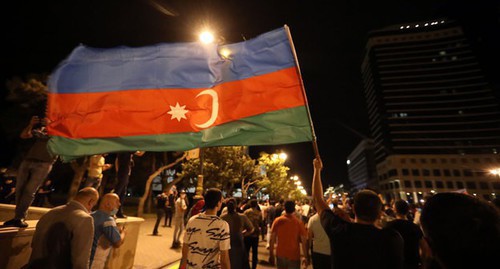A spontaneous rally in support of the Azerbaijani army on July 14, 2020. Photo by Aziz Karimov for the "Caucasian Knot"