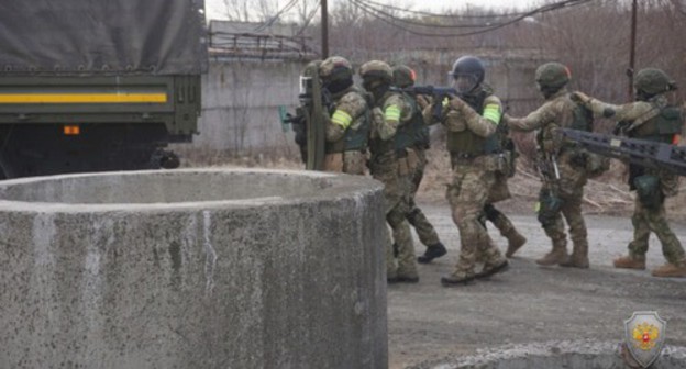 Law enforcers. Photo: NAC press service, http://nac.gov.ru/antiterroristicheskie-ucheniya/operativnym-shtabom-v-belgorodskoy-oblasti-7.html#&gid=1&pid=3