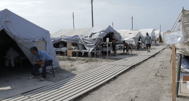 People at the tent camp near the Dagestani village of Kullar. Screenshot of the video by the "Caucasian Knot"