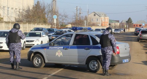 Policemen. Photo: NAC press service, http://nac.gov.ru/fotomaterialy@page=12.html#&gid=1&pid=2
