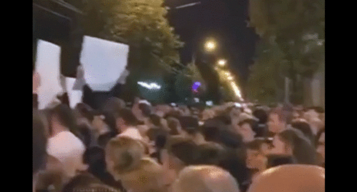 Protesters in Tskhinvali, August 31, 2020. Screenshot: https://vk.com/video-91715052_456244446