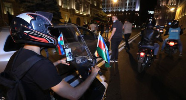 An unsanctioned rally in support of the Azerbaijani army, Baku, July 14, 2020. Photo by Aziz Karimov for the Caucasian Knot