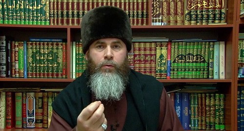 Salakh Mezhiev, head of the Spiritual Administration of Muslims of Chechnya. Screenshot: https://www.youtube.com/watch?v=rY06ZGIn7Uc&feature=emb_logo