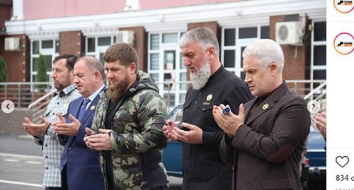 Ramzan Kadyrov (in the center) at the opening of the reconstructed streets of Nursultan Nazarbaev and Industrialnaya in Grozny. Screenshot https://www.instagram.com/p/CF-FEDQp5BF/