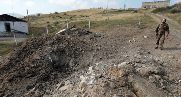 Shell crater in Martakert, October 15, 2020. Photo: REUTERS/Stringer