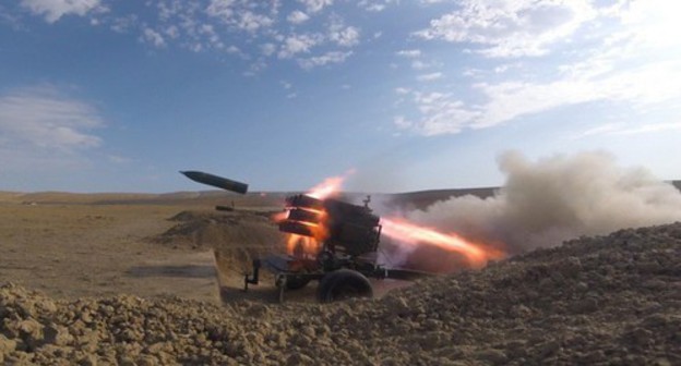 Military vehicles of the Azerbaijani Army. Photo: press service of the Ministry of Defence of Azerbaijan, https://mod.gov.az/az/news/azerbaycan-turkiye-birge-telimlerinde-yuksek-seviyyeli-musahideci-gunu-kecirilib-video-31847.html