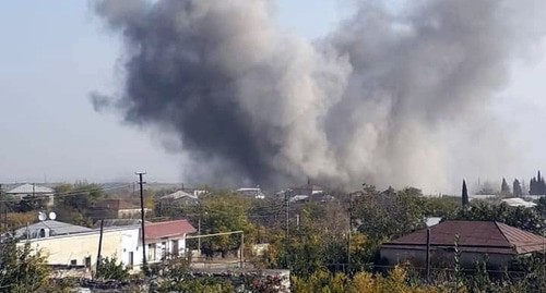 Smoke from explosion of rocket above Martakert. Photo: https://www.facebook.com/ArtsakhInformation/posts/202241151416673?notif_id=1603960013602332&notif_t=page_highlights&ref=notif