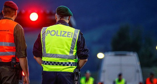 Police officers. Austria. Photo: REUTERS/Dominic Ebenbichler