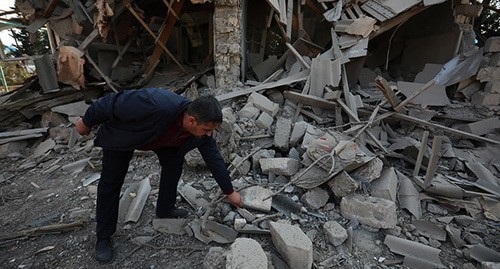 A destroyed house in Terter, October 27, 2020. Photo: REUTERS/Aziz Karimov