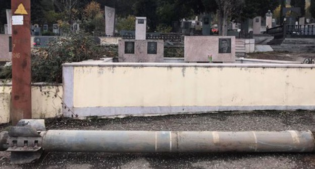 Unexploded shell at the cemetery in Stepanakert, November 6, 2020. Photo by Alvard Grigoryan for the Caucasian Knot