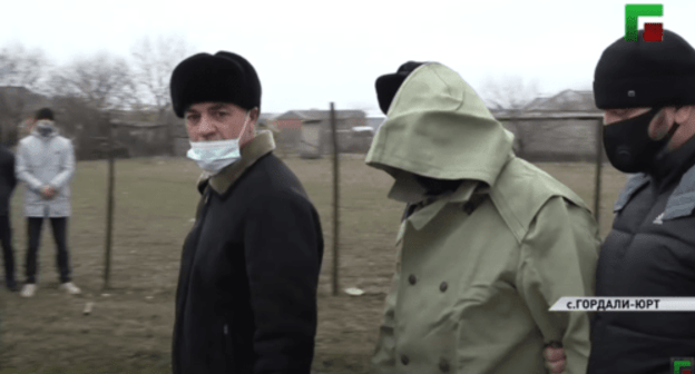 Demonstrative feudists' reconciliation in Chechnya, December 19, 2020. Screenshot: https://youtu.be/zZaJhDEhTrM