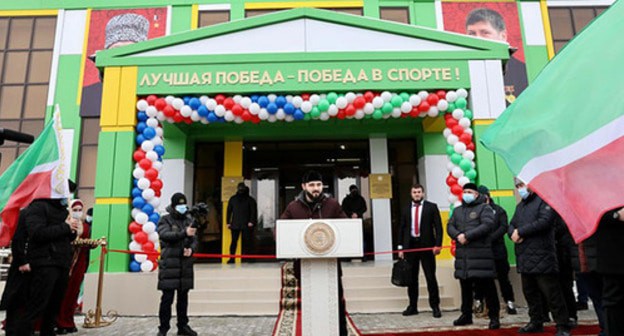 The opening of a sports complex in the village of Bachi-Yurt. Photo by the Grozny Inform https://grozny-inform.ru/news/health/124735/