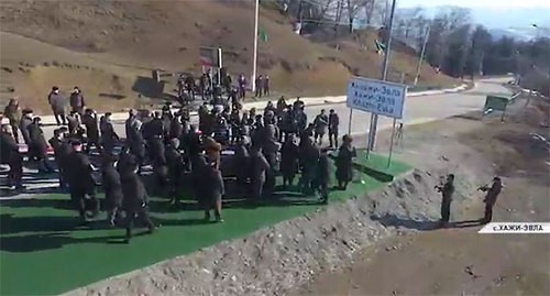 A solemn ceremony to rename the village of Pervomayskoye into Khazhi-Evla (Chechnya). Screenshot: https://www.instagram.com/p/CJl8Meypqpg/