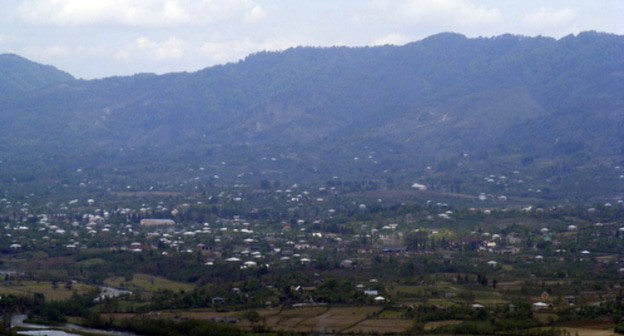 A view of the Chokhatauri. Photo გრიგოლ მახარაძე https://commons.wikimedia.org/wiki/Category:Chokhatauri#/media/File:View_Chokhatauri.jpg