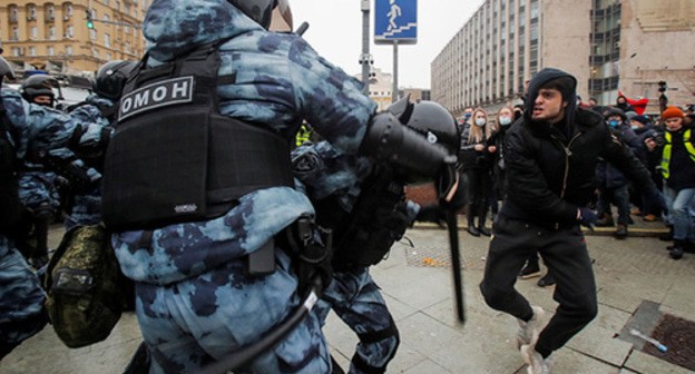 Said-Mukhammad Djumaev at a protest rally in Moscow, January 23, 2021. Photo: REUTERS/Maxim Shemetov