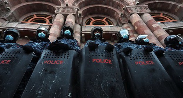 Policemen during protest action in Yerevan. Photo: Vahram Baghdasaryan/Photolure via REUTERS