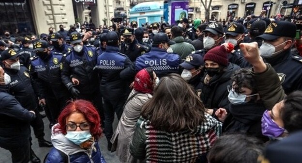 The police have dispersed a rally of feminists in Baku on March 8, 2021. Photo by Aziz Karimov for the "Caucasian Knot"