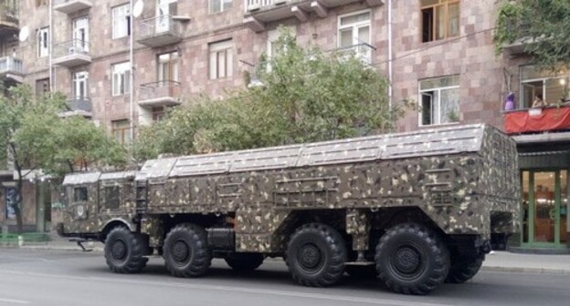 The "Iskander" missile in Yerevan. Photo: Jonj7490, https://commons.wikimedia.org/w/index.php?curid=58111154