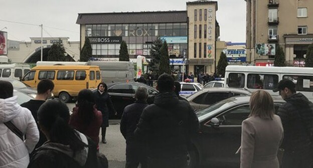 Hostages are taken in a clothing store in Vladikavkaz, April 12, 2021. Photo by Toma Agkatseva for the Caucasian Knot