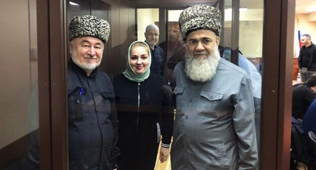 Malsag Uzhakohv, Zarifa Sautieva and Akhmed Barakhoev (from left to right) ahead of the court hearing, March 2021. Photo courtesy of Bagaudin Myakiev