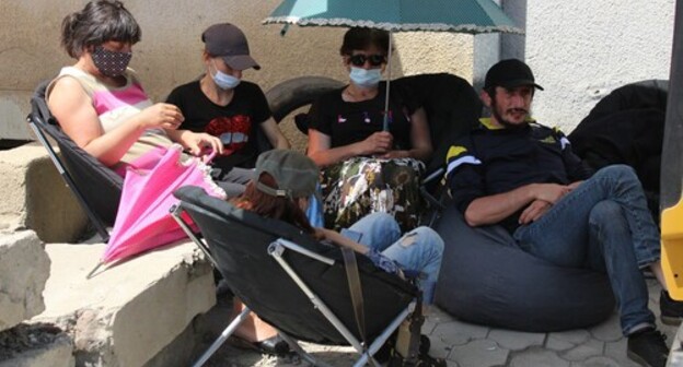 Participants of a hunger strike in Tbilisi. June 5, 2021. Photo by Inna Kukudjanova for the "Caucasian Knot"