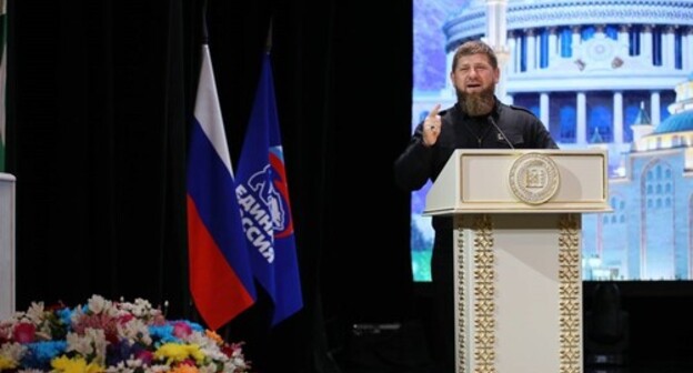 Ramzan Kadyrov speaking at a conference of the Chechen regional branch of the "Edinaya Rossiya" (United Russia) Party, June 26, 2021. Photo: press service of the "Edinaya Rossiya" Party