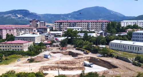 A construction site of a new residential complex in Stepanakert. Nagorno-Karabakh, June 2021. Photo by Alvard Grigoryan for the "Caucasian Knot"
