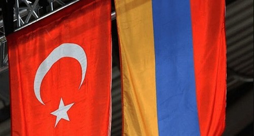 Flags of Turkey and Armenia. Photo:  https://anna-news.info/turtsiya-i-armeniya-hotyat-snova-sblizitsya/