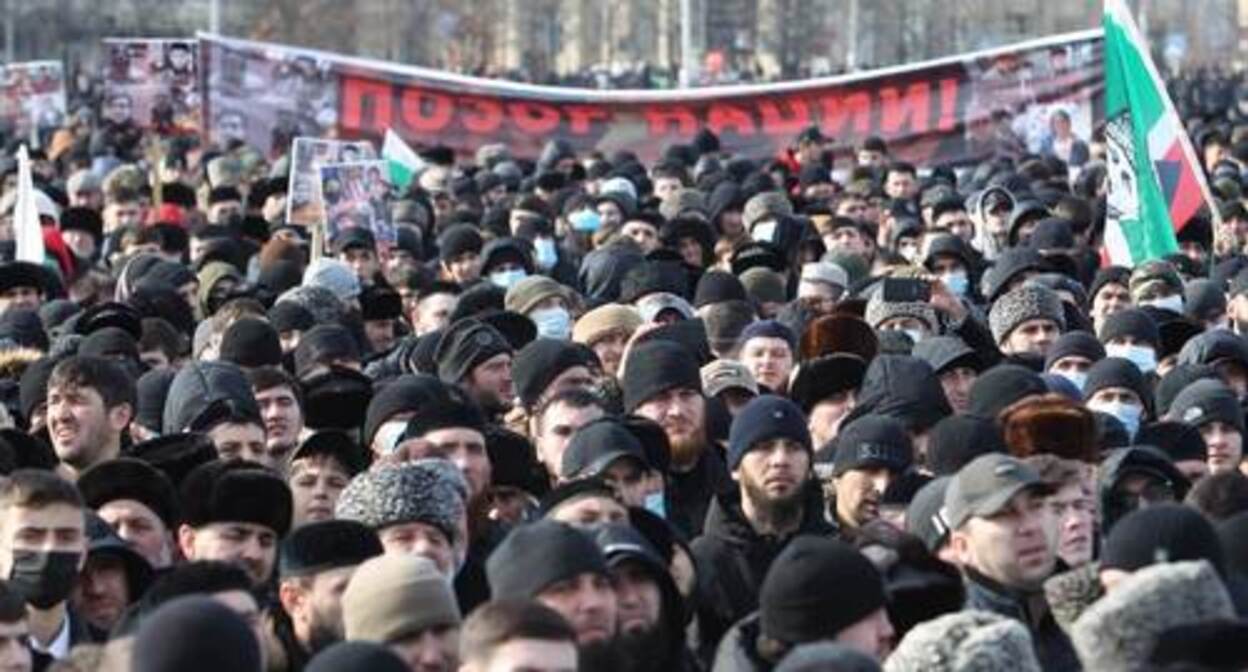 Spontaneous rally in the center of Grozny. February 2, 2022. Photo: Chechnya Today https://chechnyatoday.com/images/uploads/2022/02/02/photo_2022-02-02_14-58-09%20(2).jpg