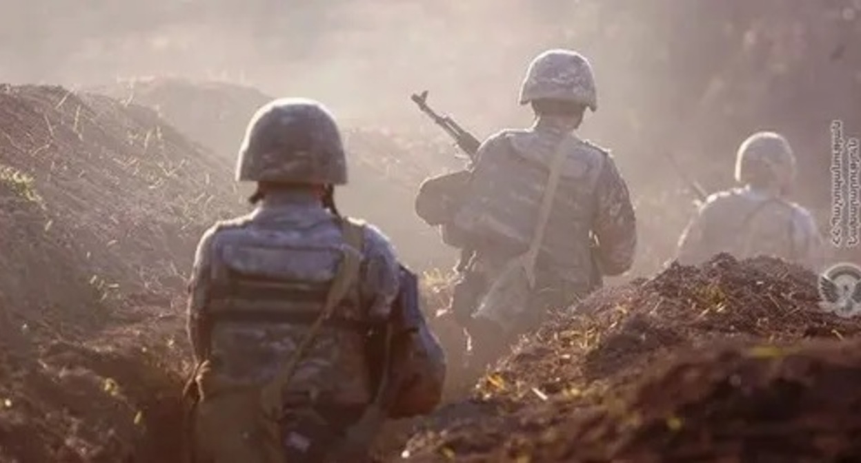 Soldiers in the Karabakh conflict zone. Photo by the press service of the Armenian Ministry of Defence http://mil.am/hy/news/8092