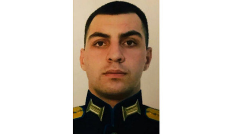 Lieutenant Allaudin Babaev. Screenshot: https://suleiman-stalskiy.ru/novosti/v-suleyman-stalskom-rayone-prostilis-s-pogibshim-v-khode-spetsoperatsii-na-ukraine-voennosluzhashchi/
