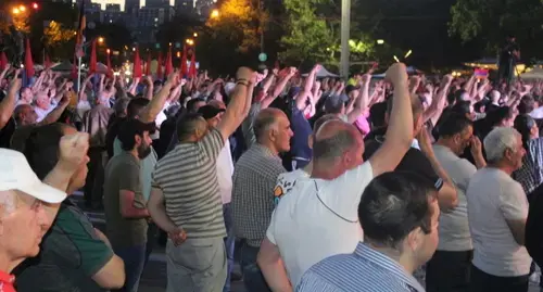 Protesters in Yerevan. Photo by Tigran Petrosyan for the "Caucasian Knot"