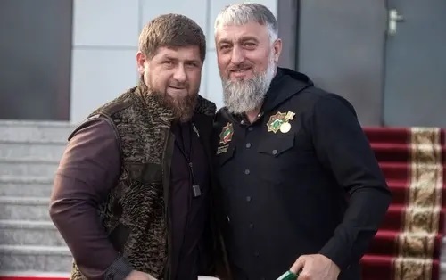 Ramzan Kadyrov (left) annd Adam Delimkhanov. Photo: https://chechnyatoday.com/
