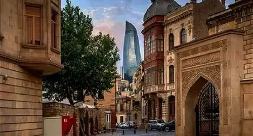 The State Historical-Architectural Reserve “Icherisheher” in Baku on the wall of which the graffiti with the letter Z was applied. Photo: Elshan Rustamov https://1news.az