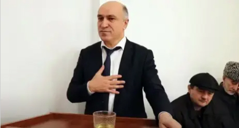Akhmed Pogorov. Screenshot: https://www.youtube.com/watch?v=IzFovZzeCro