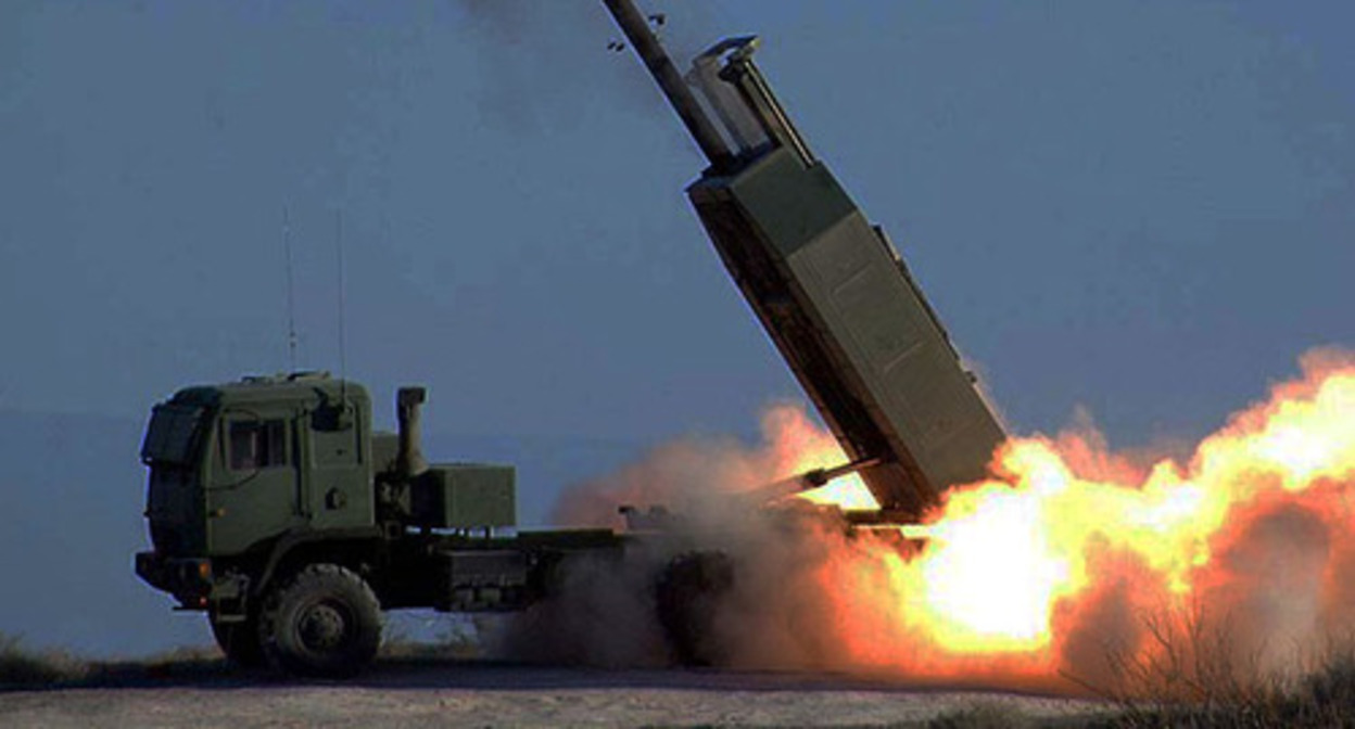 HIMARS. Photo by the United States Army http://www.pentagon.mil/news/newsarticle.aspx?id=24398; https://en.wikipedia.org/