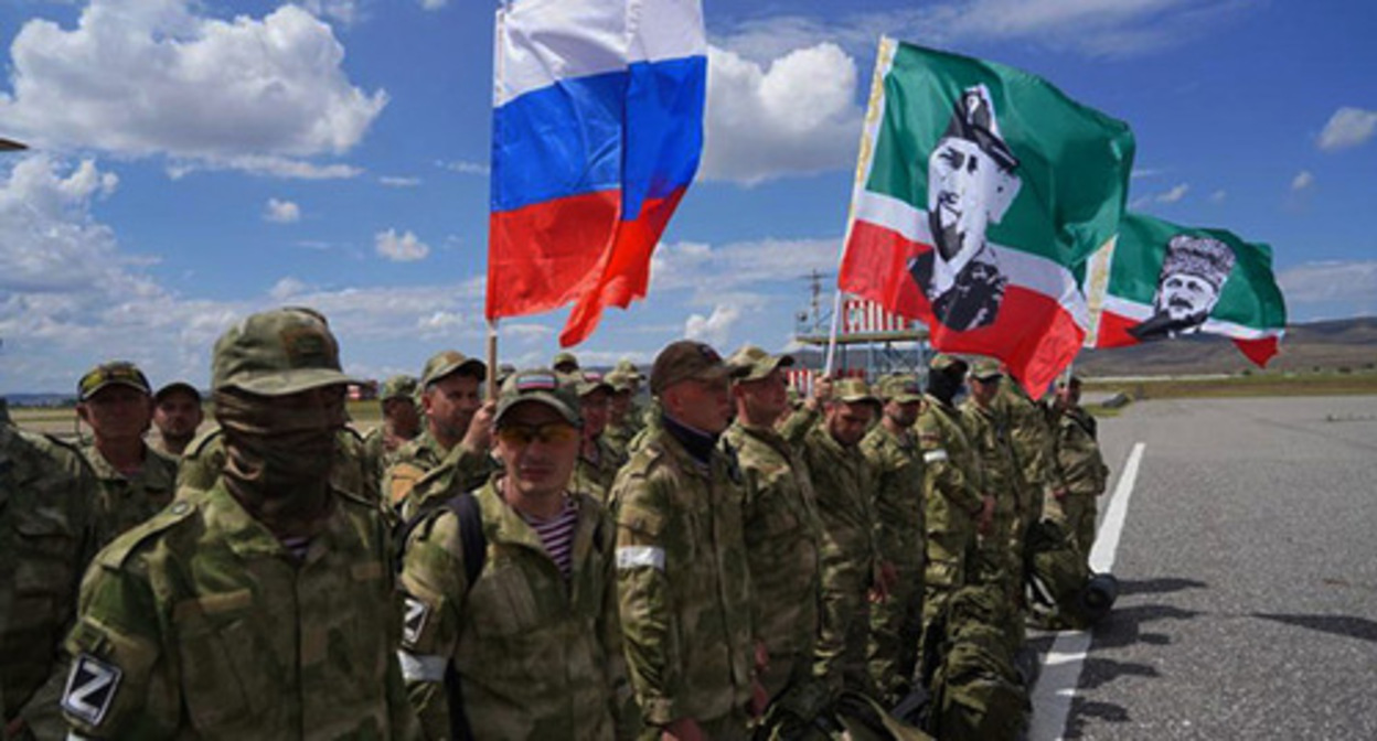 Volunteers get ready for dispatch to Ukraine. Photo by the Grozny Inform https://grozny-inform.ru