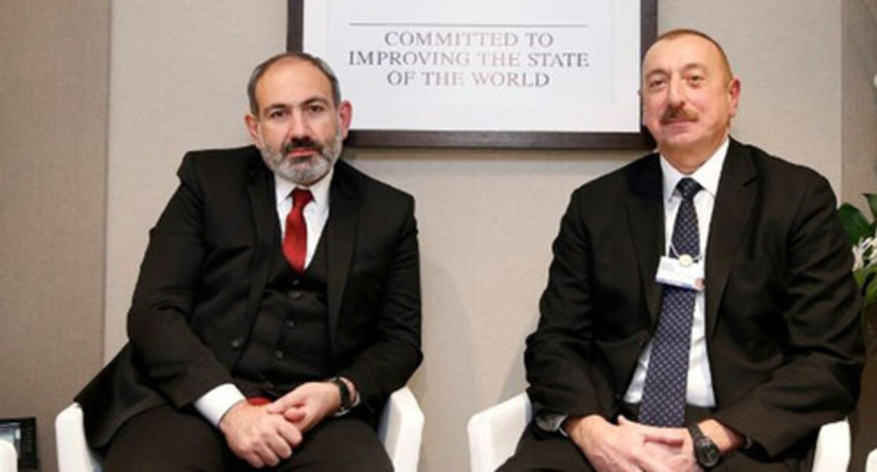 Nikol Pashinyan (left) and Alham Aliyev during a meeting in Vienna, March 29, 2019. Photo: official website of the Government of Armenia, www.gov.am