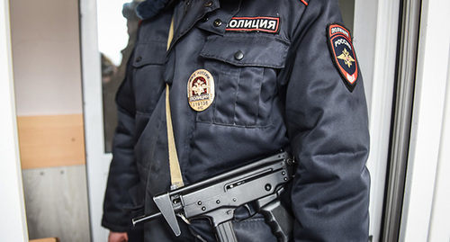 A law enforcer. Photo by Yelena Sineok, Yuga.ru