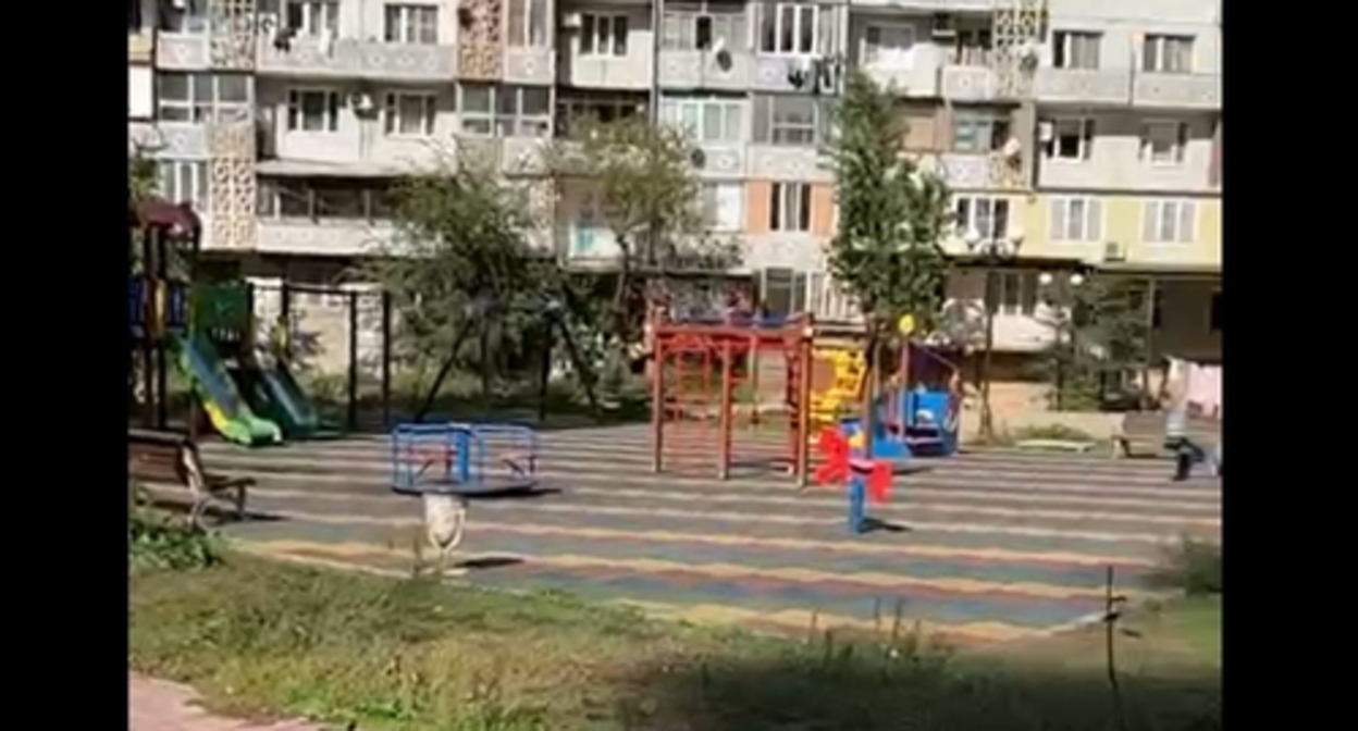 A children's playground in the yard of an apartment block in Peter I Avenue in Makhachkala where the  developer is planning to build a multi-storey building. Screenshot of a video posted on Telegram