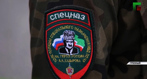 The patches of the soldiers of the “Akhmat” special forces. Screenshot of the video by the Grozny TV