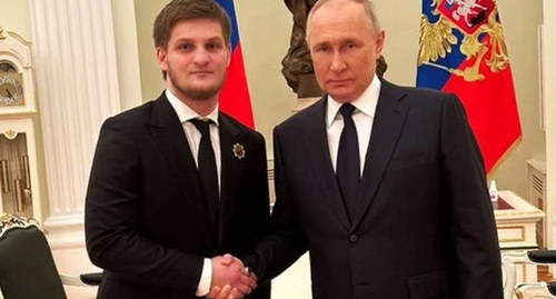 Akhmat Kadyrov (on the left) and Vladimir Putin. Photo from Ramzan Kadyrov's Telegram channel https://t.me/RKadyrov_95/3410