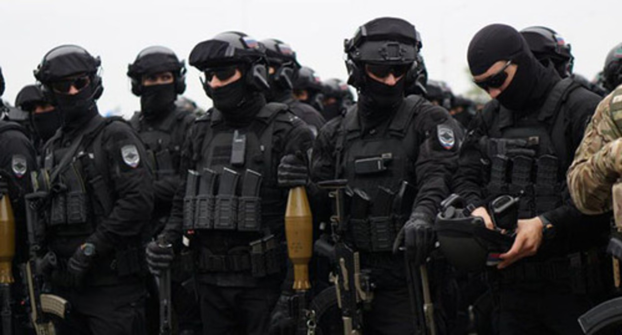 Law enforcers. Photo: Grozny Inform https://www.grozny-inform.ru
