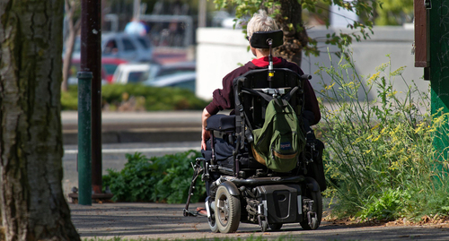 A disabled man in a wheelchair. Photo: pixabay.com