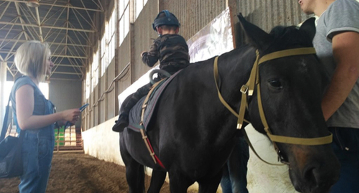 Hippotherapy. Photo: https://riadagestan.ru