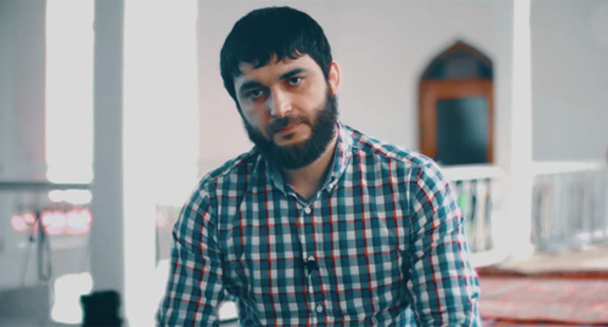Abdulmumin Gadjiev. Screenshot of the video https://www.youtube.com/watch?v=5wrp9akmBNI