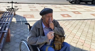 Yuri Trubachyov, a wheelchair user. Screenshot of the video https://t.me/stplt/1404