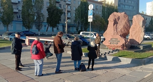 Activists of the "Names Return" action. Volgograd, October 22, 2023. Photo by Vyacheslav Yaschenko for the "Caucasian Knot"