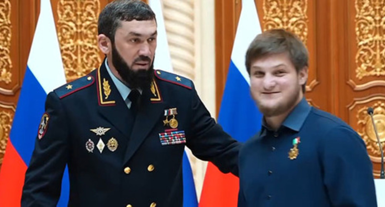 Magomed Daudov (on the left) and Akhmat Kadyrov. Screenshot of the video https://t.me/MDaudov_95/1761