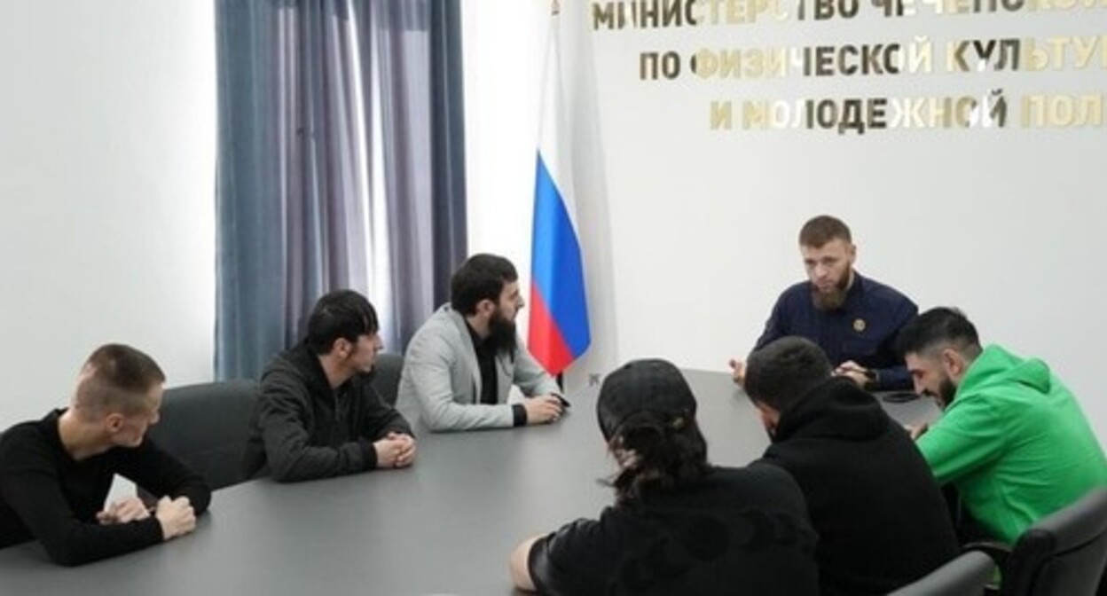 Chechen Minister, Isa Ibragimov, talks to bloggers. Photo from Isa Ibragimov's Instagram (the activities of the Meta Company, owning Instagram, are banned in Russia)